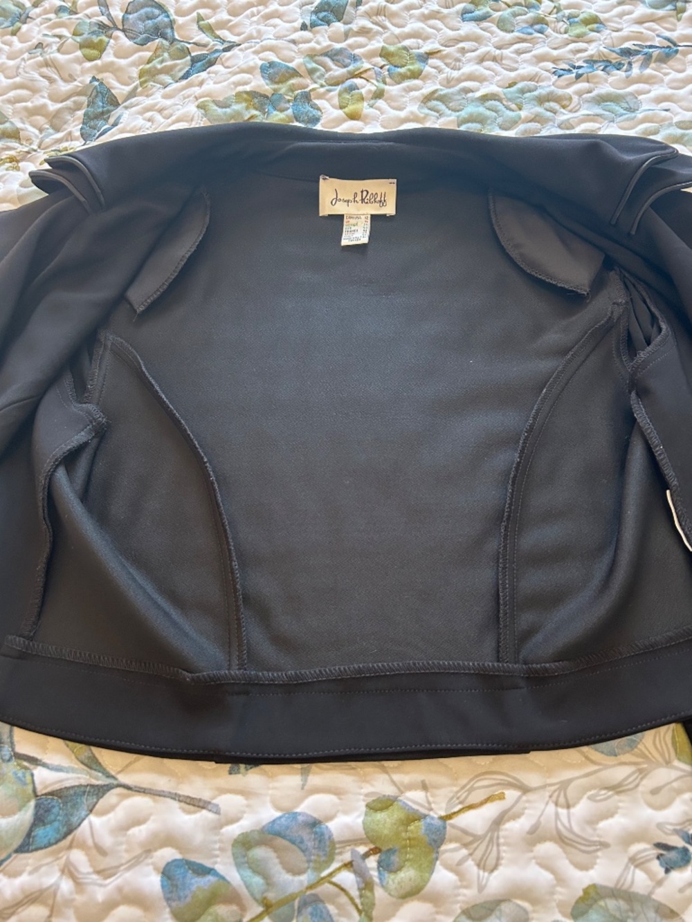 Like New Joseph Ribkoff Cropped Bolero Jacket Double Ruffle Collar Black Size 12 - Picture 5 of 14
